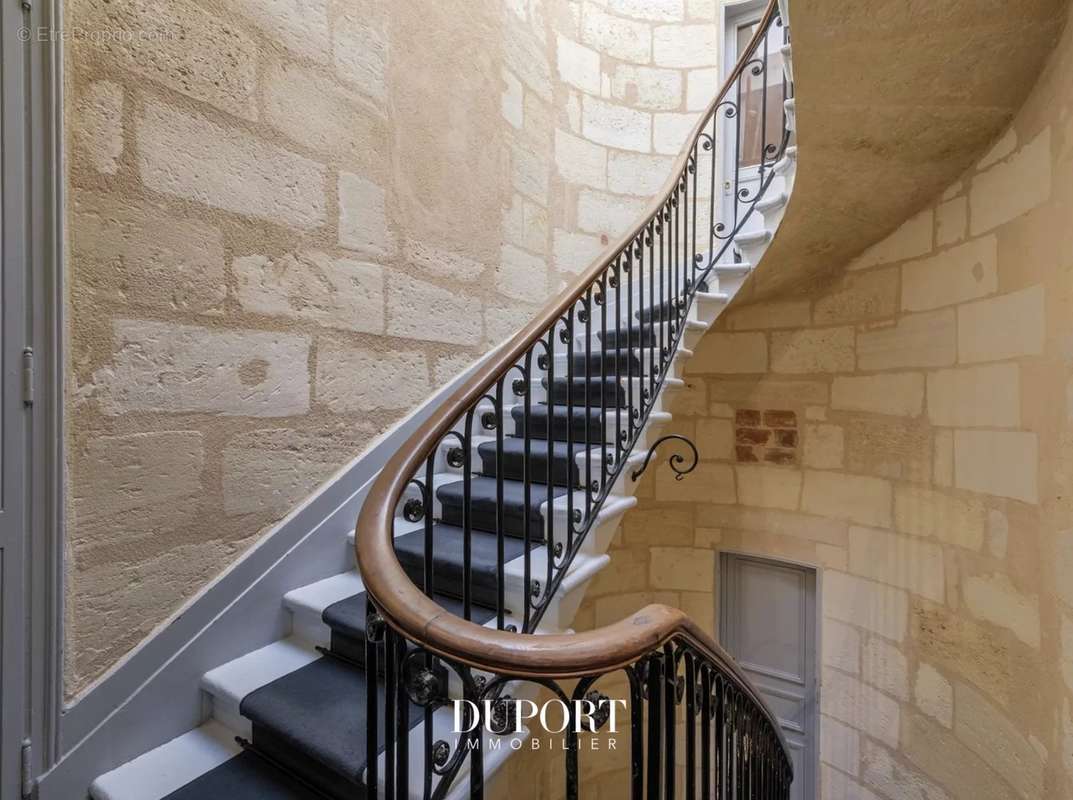 Appartement à BORDEAUX