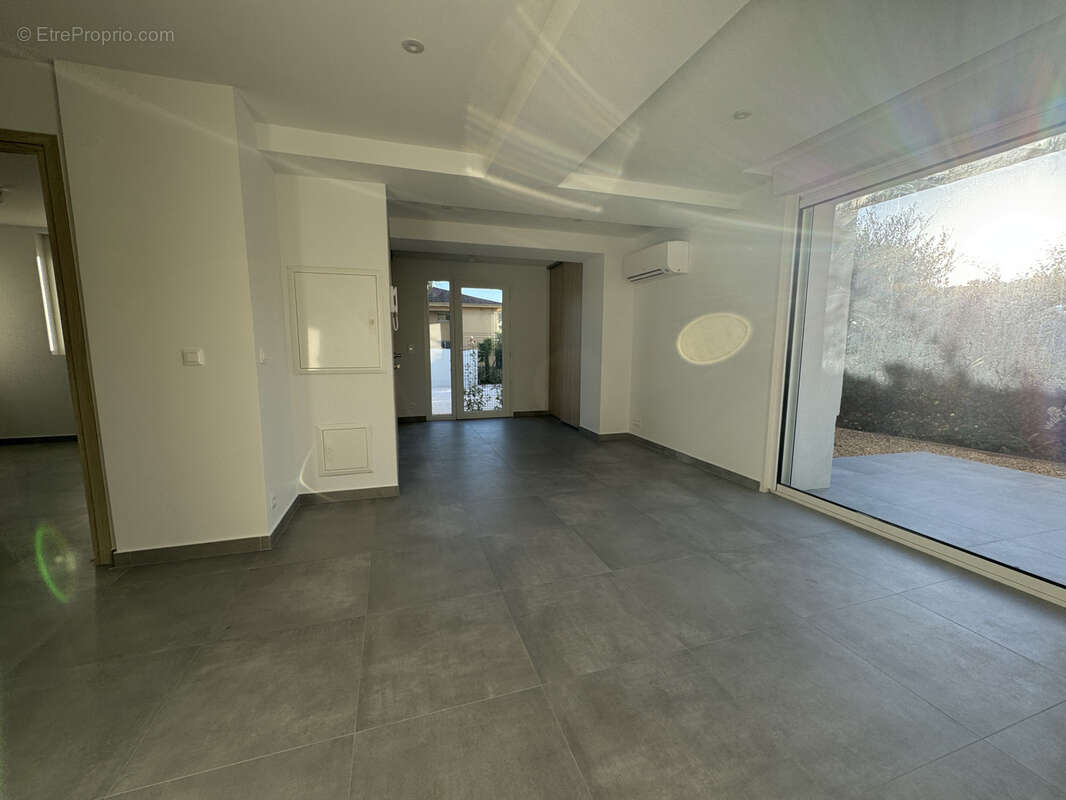 Maison à SAINT-RAPHAEL