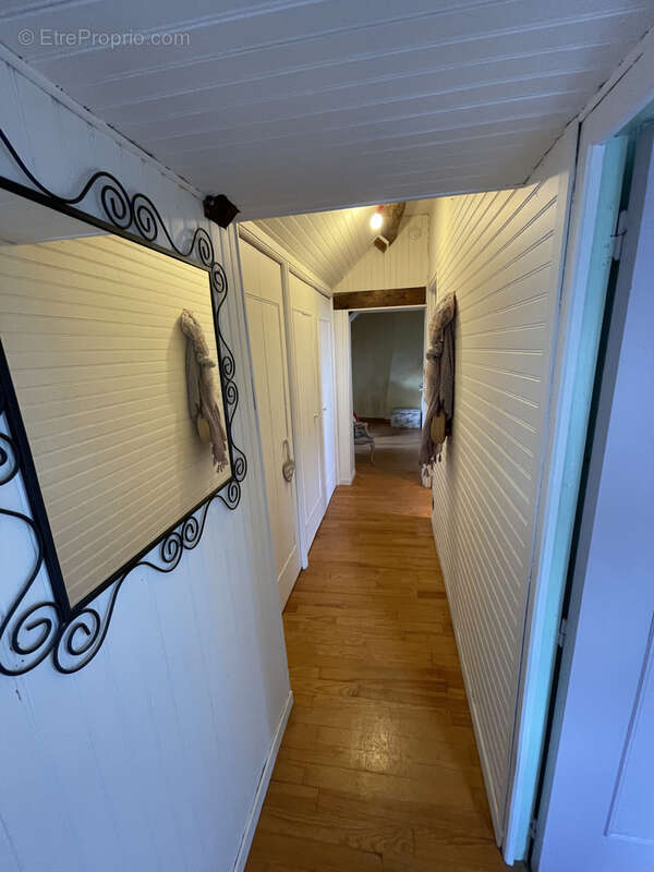 Maison à FONTAINE-LES-BASSETS