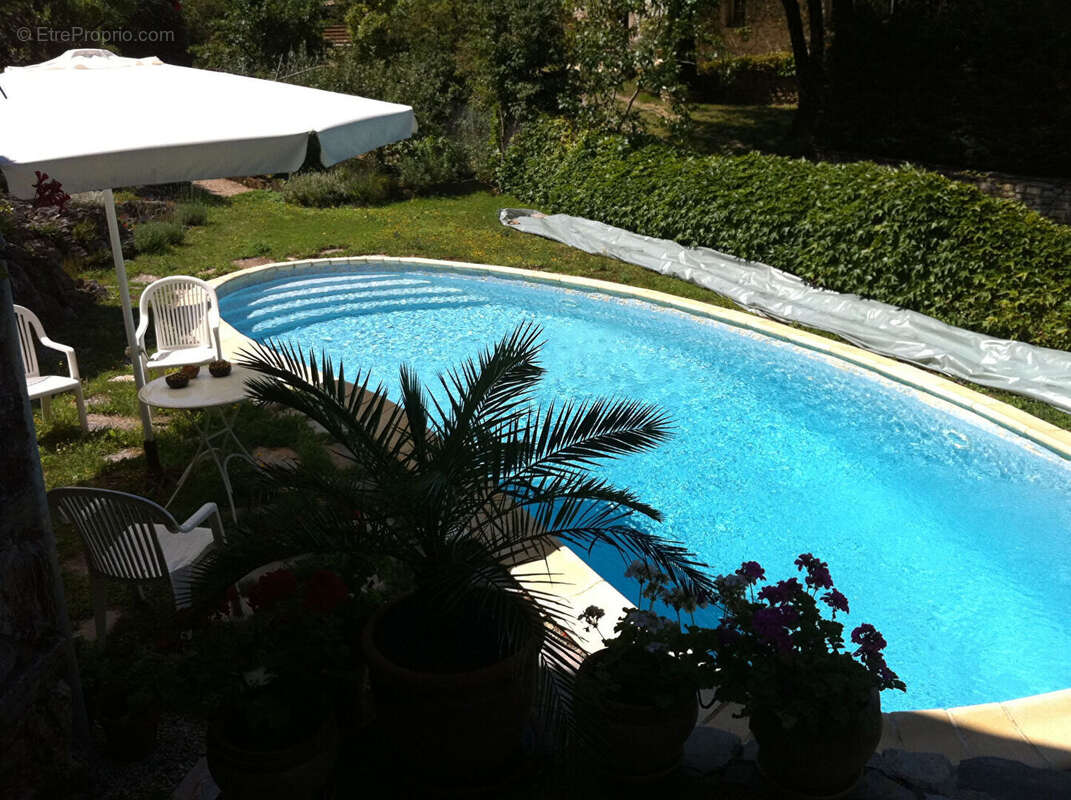 Courniou  Belle demeure style cottage de 210 m2 avec piscine et annexes - photo 4