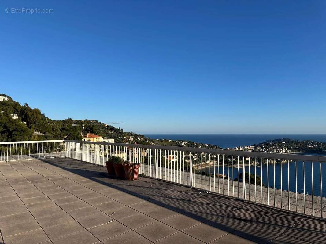 Appartement à VILLEFRANCHE-SUR-MER