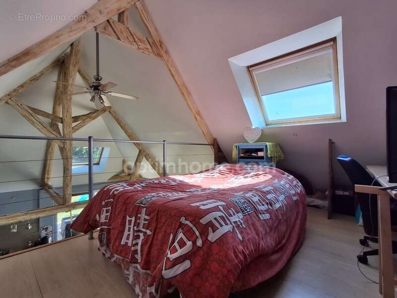 Maison à TREMBLAY-LES-VILLAGES