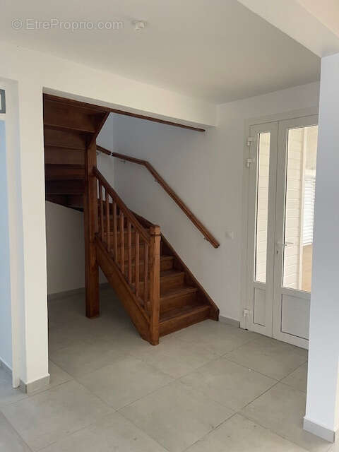 Maison à LES ABYMES