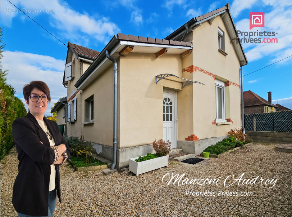 Maison à LA RIVIERE-DE-CORPS