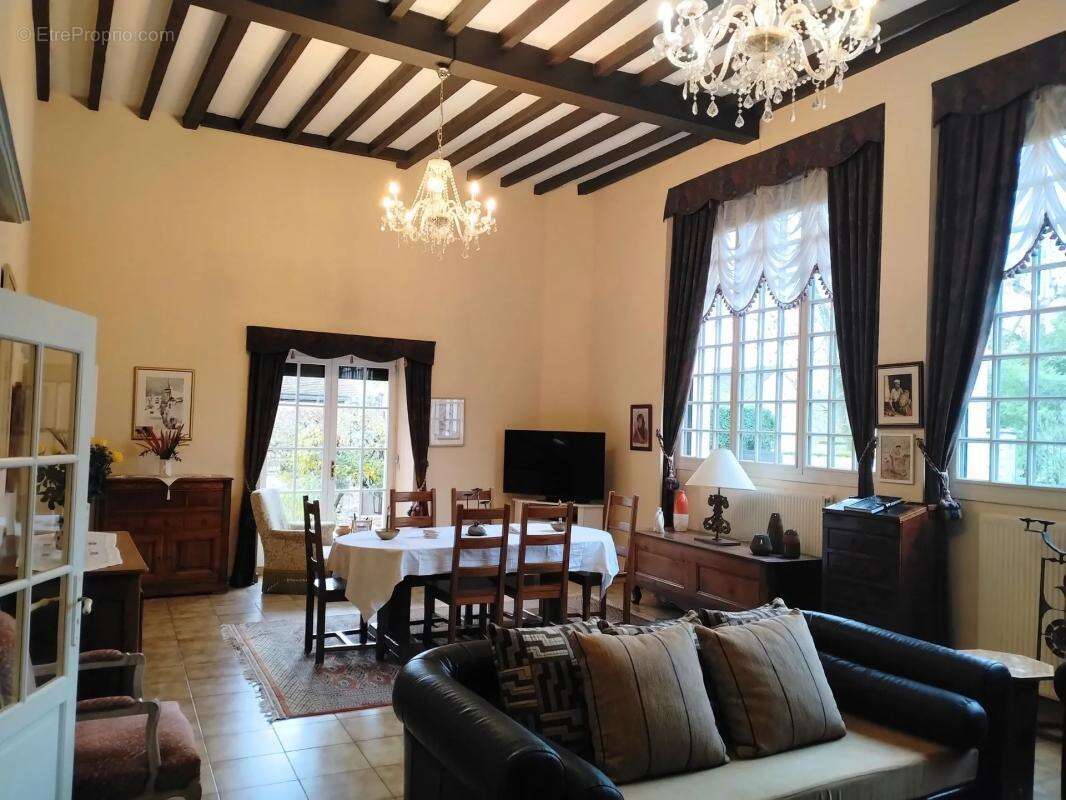 Maison à CHARTRETTES