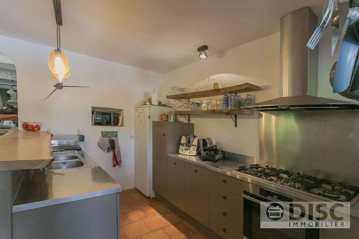 Propriété avec deux gites, camping, logement insolites. - photo 15