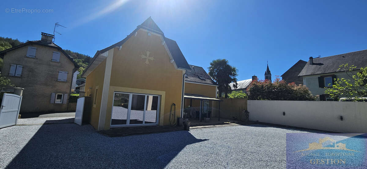 Maison à ADE