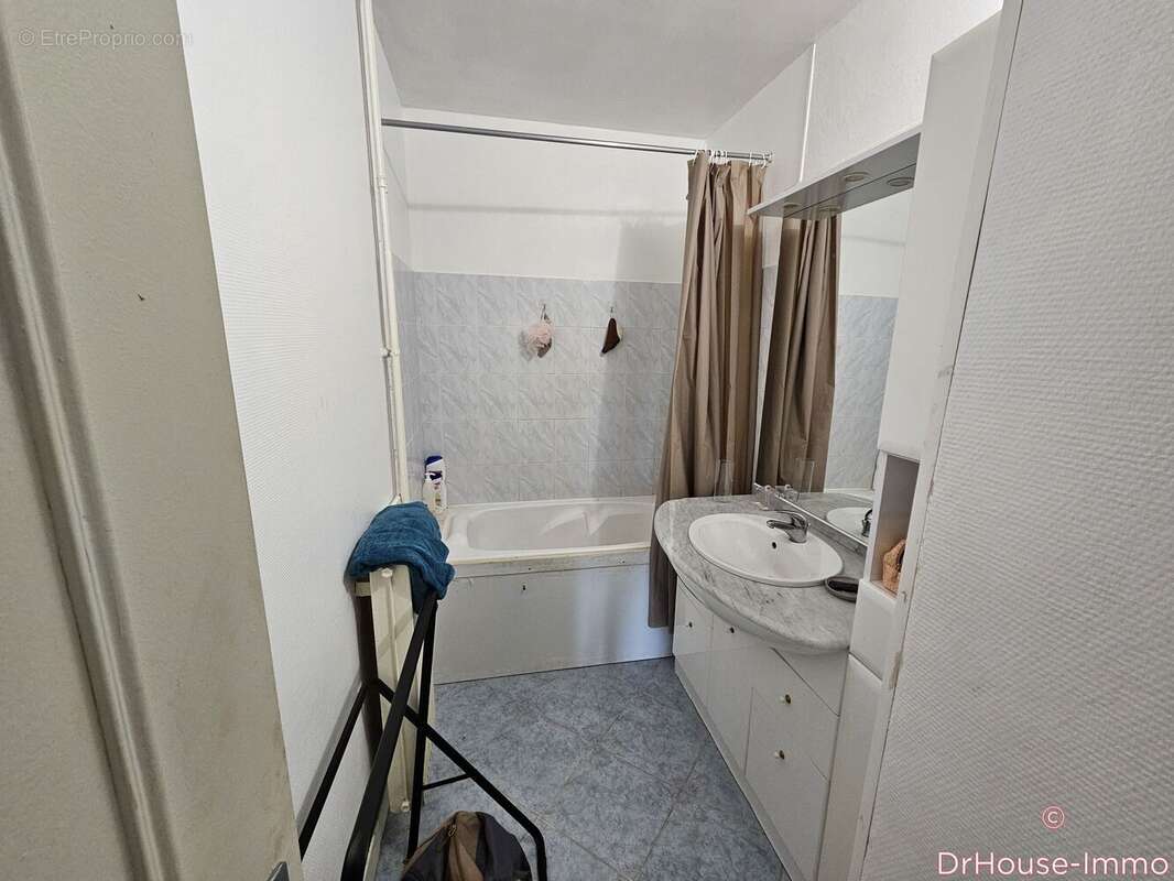 Appartement 68 m² à Saint-Andre-Les-Vergers  - photo 17