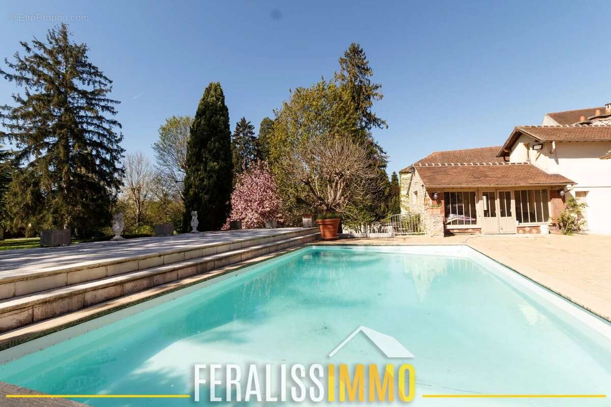 Maison à VAUX-SUR-SEINE