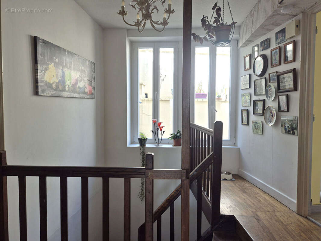 Maison à COUSSAC-BONNEVAL