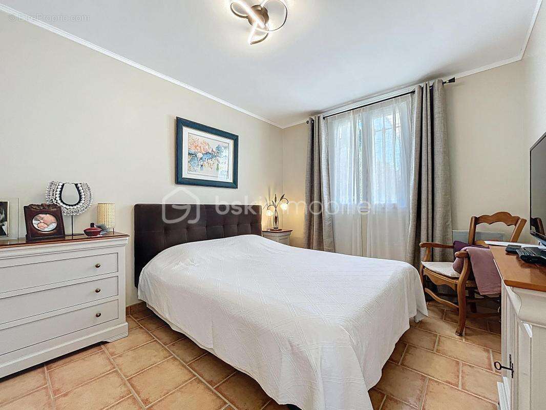 Maison de plain-pied entièrement renovée - photo 11