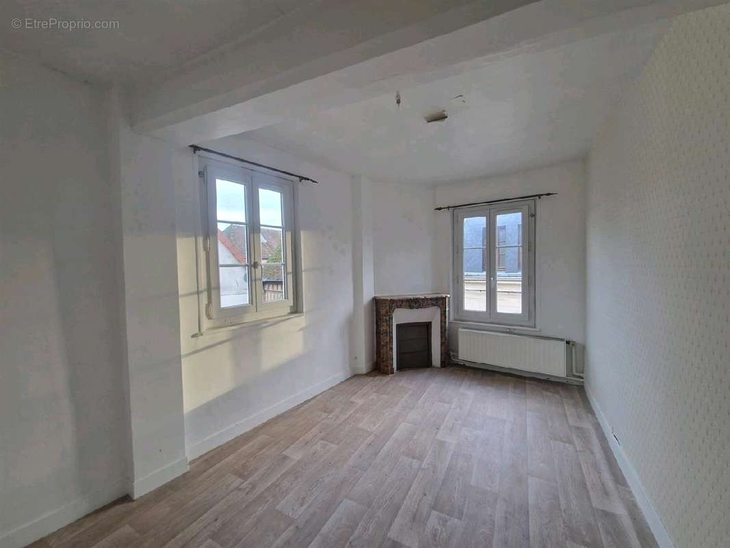 Appartement à NONANCOURT