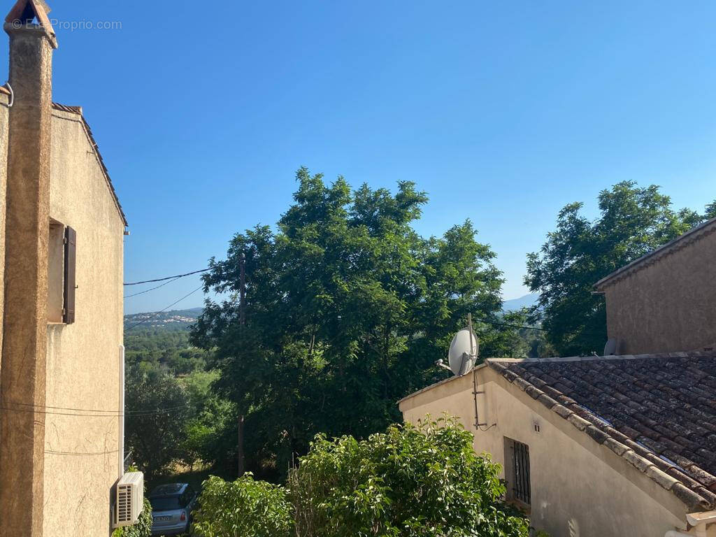 Appartement à GRIMAUD