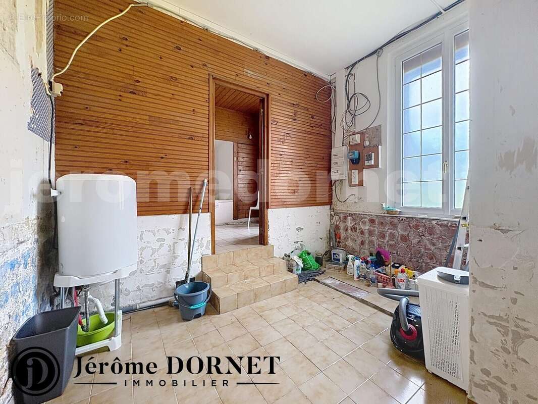 post_0003 - Maison à POIX-DE-PICARDIE