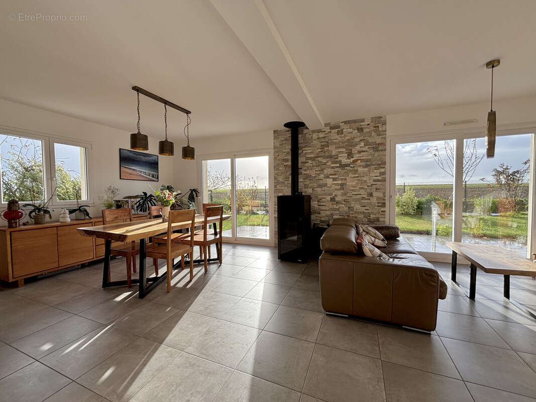 Maison à VER-SUR-MER