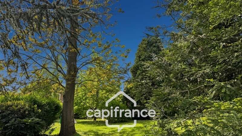 Maison à GARCHES