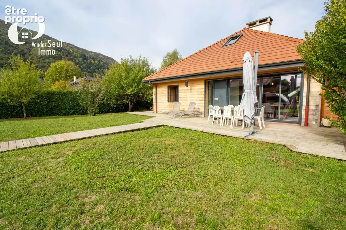 Maison 183,27 m2 - 6 chambres - Terrain 1169 m2 - photo 15