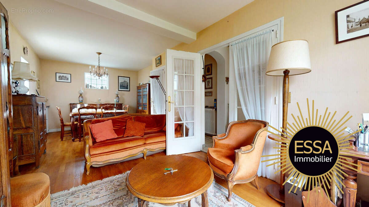 Maison à LE CHESNAY