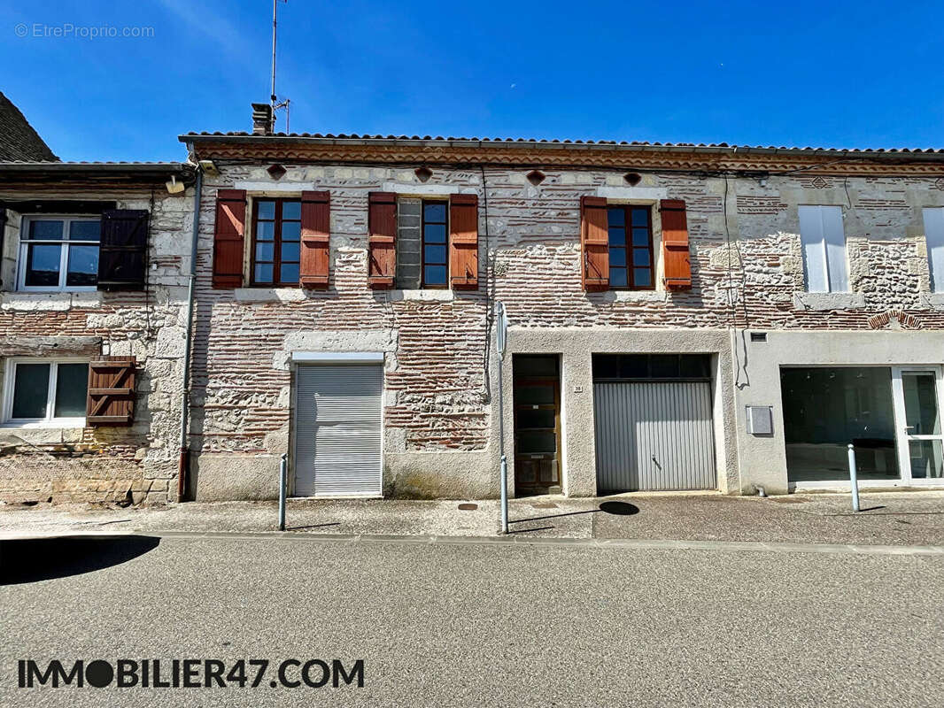 Maison de village avec jardin et garage - photo 10
