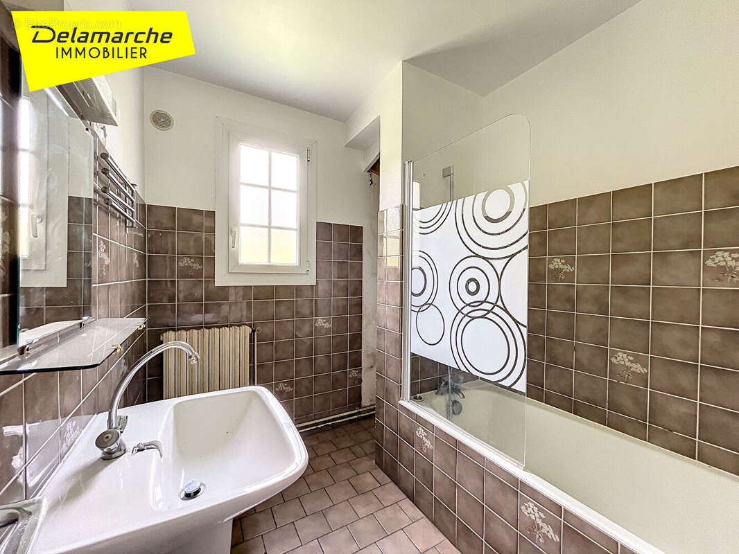 A VENDRE Maison Saint Nicolas Des Bois  proche de Brecey  4 pièces. - photo 10