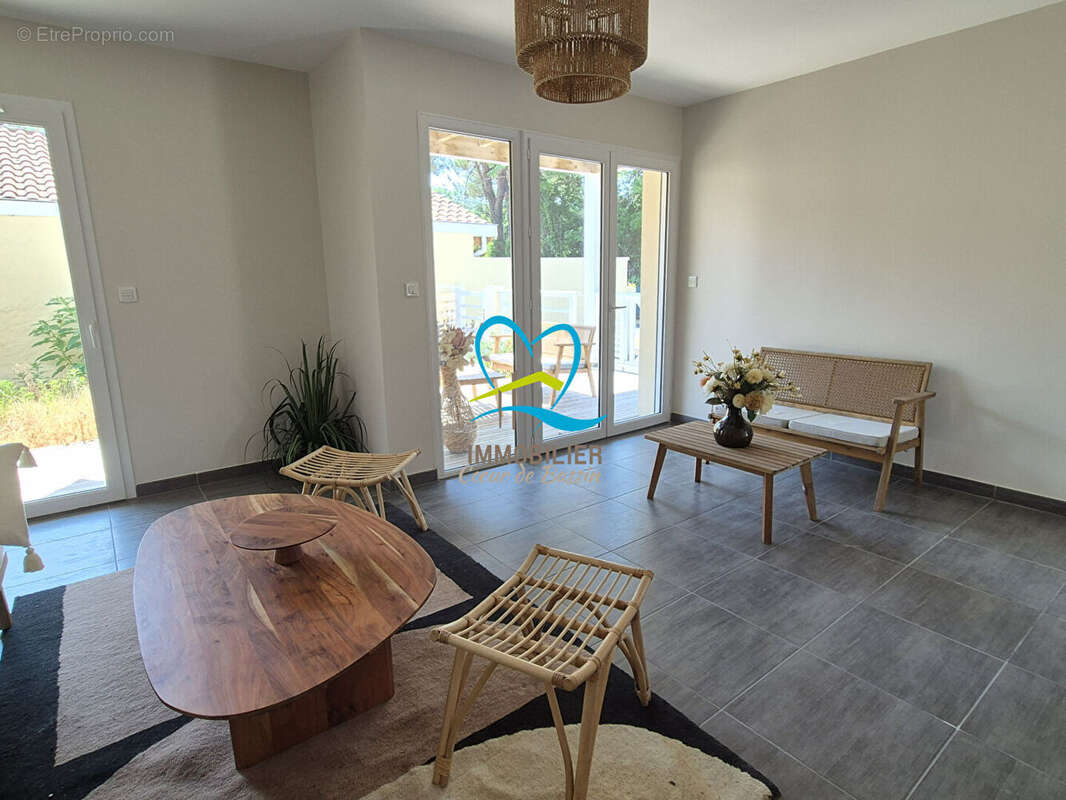 Appartement  3 pièce(s) 65.70 m2 CASSY - photo 4
