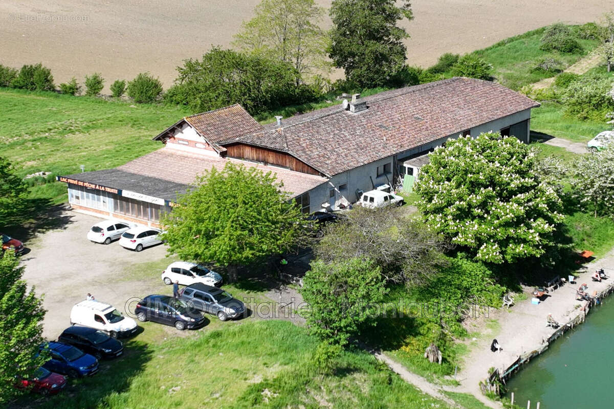 Maison à VILLEFRANCHE-DU-QUEYRAN