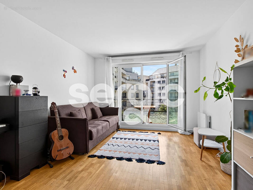 Appartement à ISSY-LES-MOULINEAUX