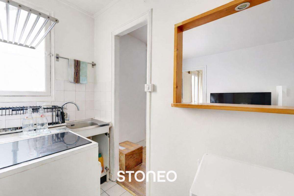 Appartement à PARIS-17E