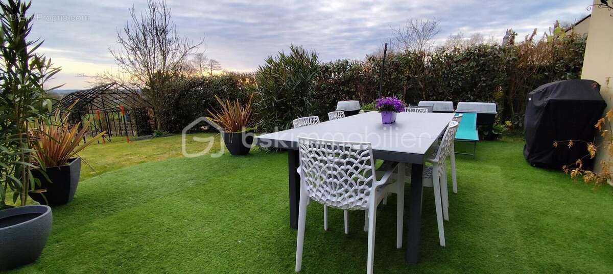 Maison à CHATILLON-EN-VENDELAIS