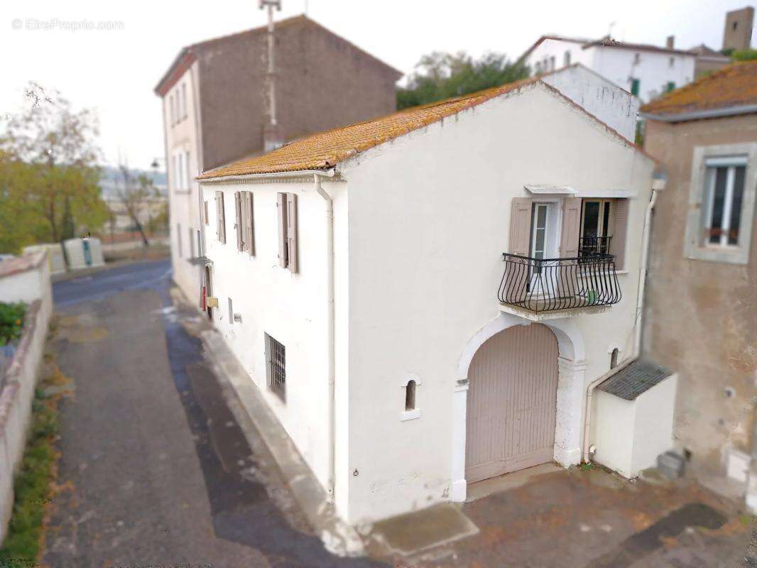 Appartement à MONTADY