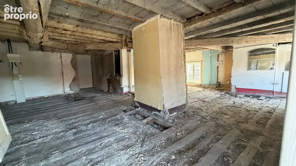 Appartement à vendre - voiron hyper-centre - plateau à aménager avec combles - photo 8