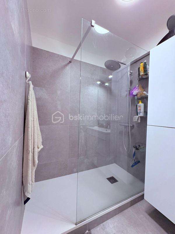 Grand 3/4 pièces traversant de 67 m² – parking privé – Pasteur, Nice - photo 14