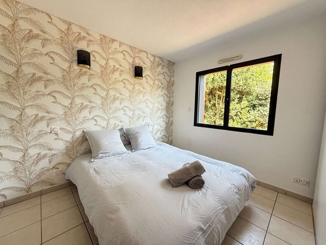 Maison T5 136 m² avec piscine et garage - photo 11