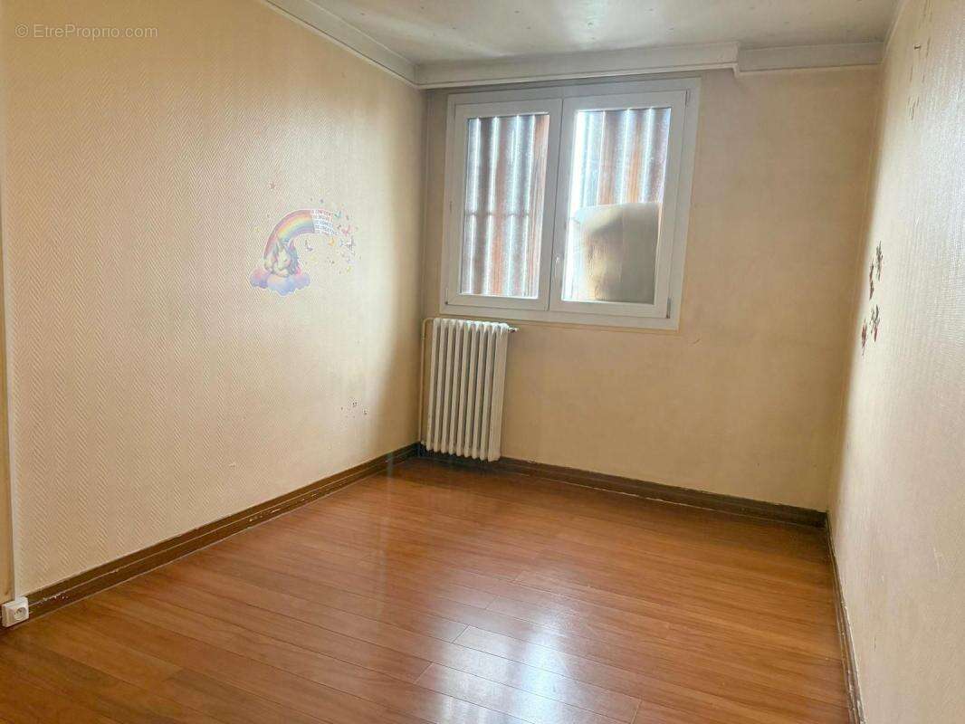 Appartement à EPINAY-SUR-SEINE