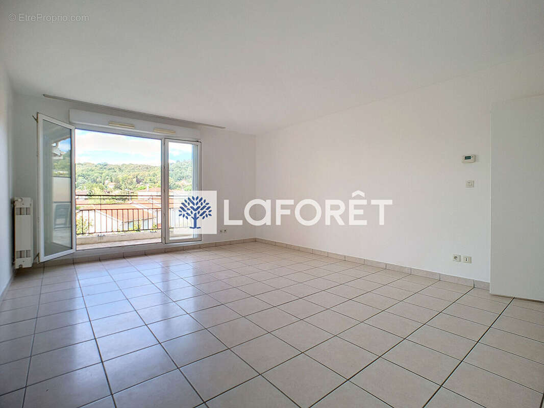 Appartement à BEYNOST