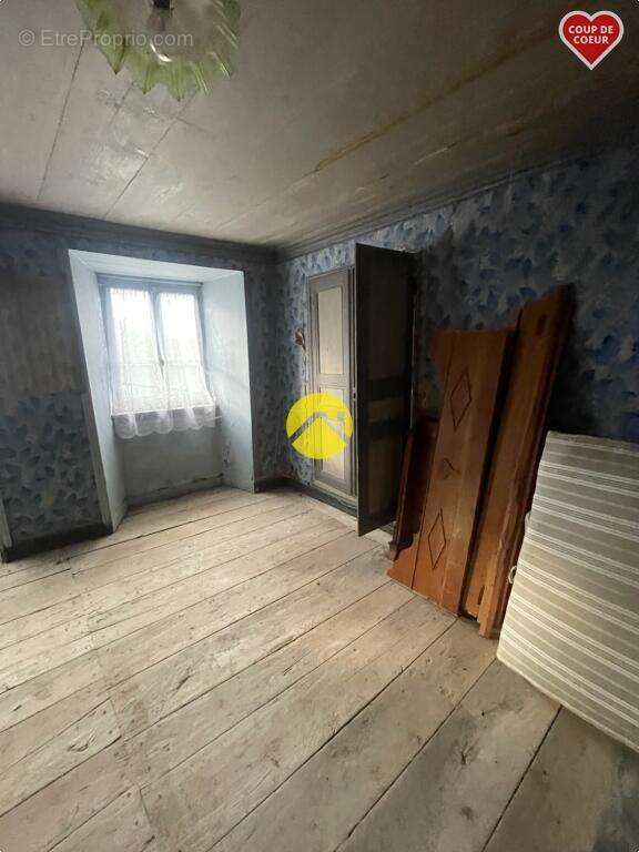 Maison à SAINT-FLOUR