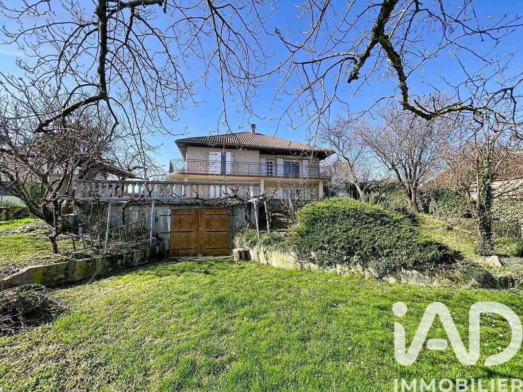 Photo 2 - Maison à MILLERY