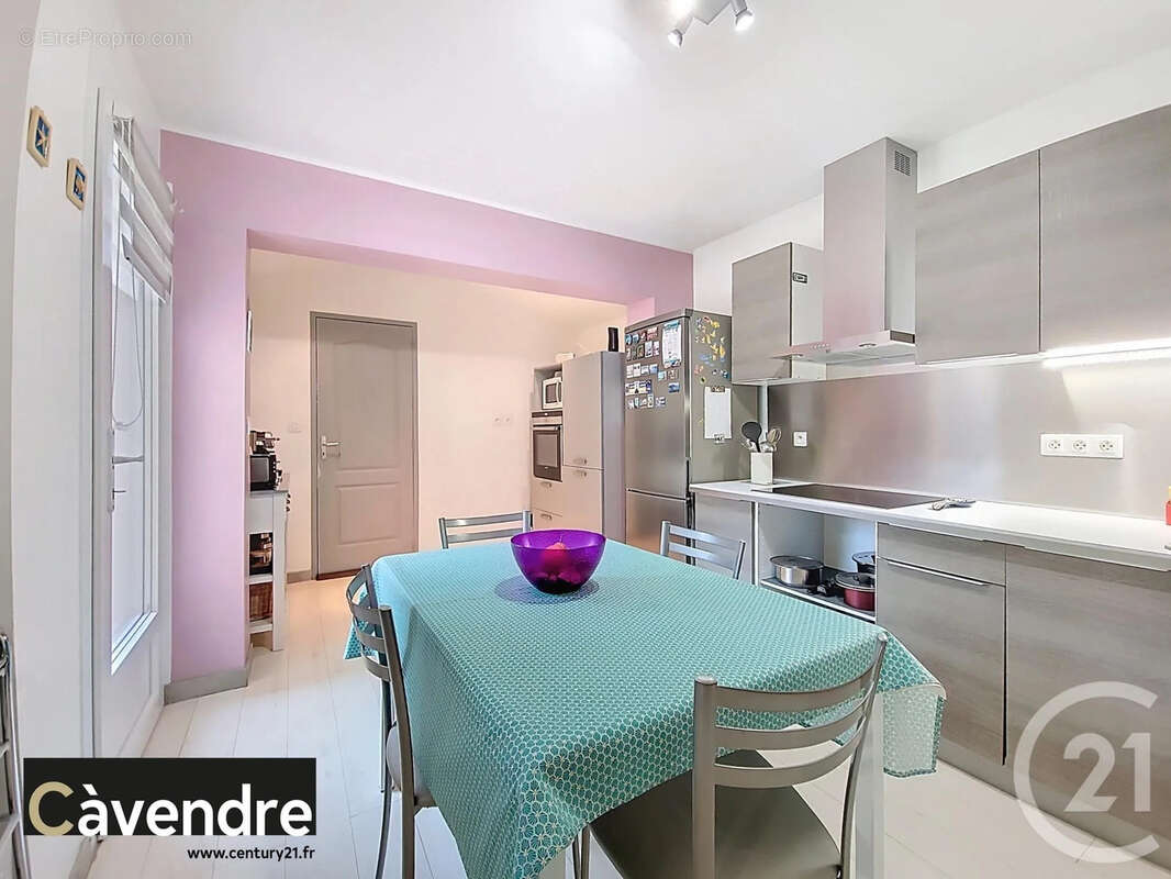 Maison à VEDENE