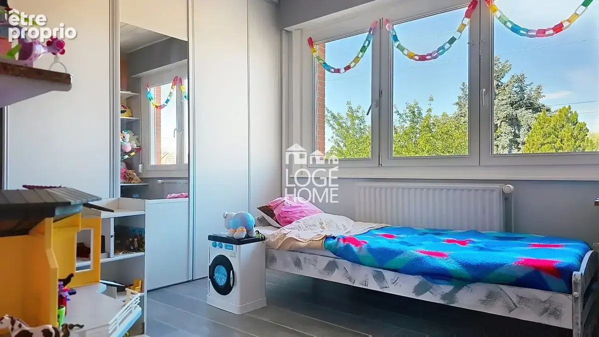 Chambre avec placard