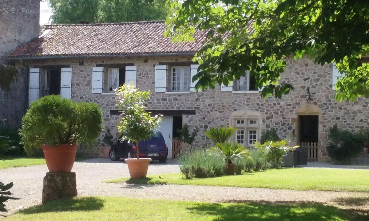 Maison à ESSE