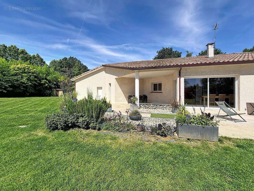 Maison à CASTELSARRASIN