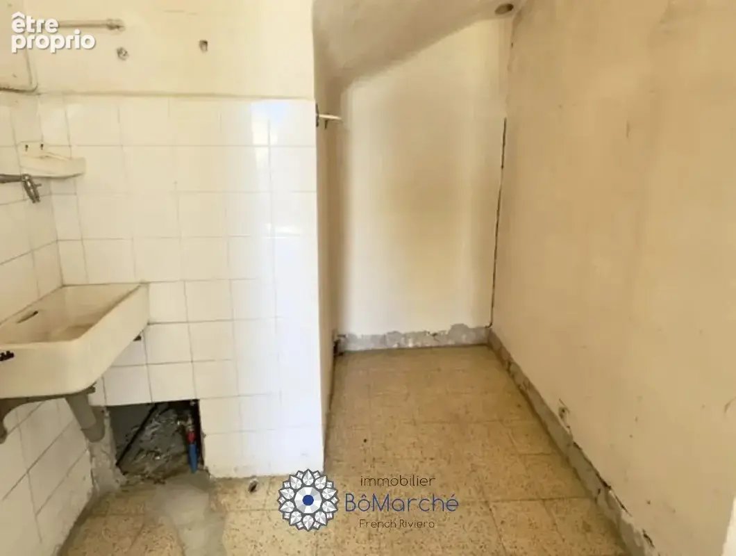 VENCE Vieille Ville Maison avec loggia - photo 11