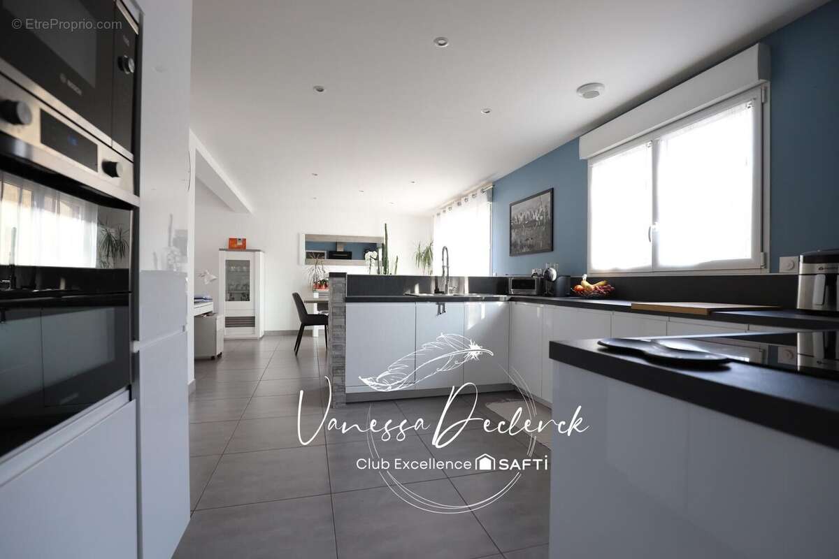 Photo 5 - Maison à LE VAL-SAINT-GERMAIN