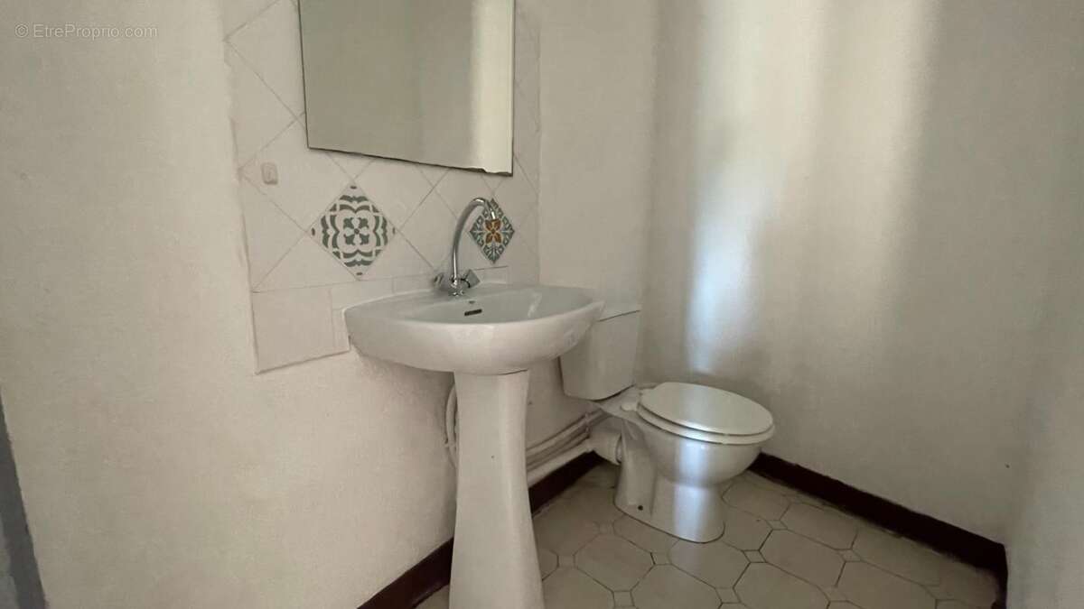 Maison de village avec terrasse à vendre 4 pièces TRETS (13) - photo 14