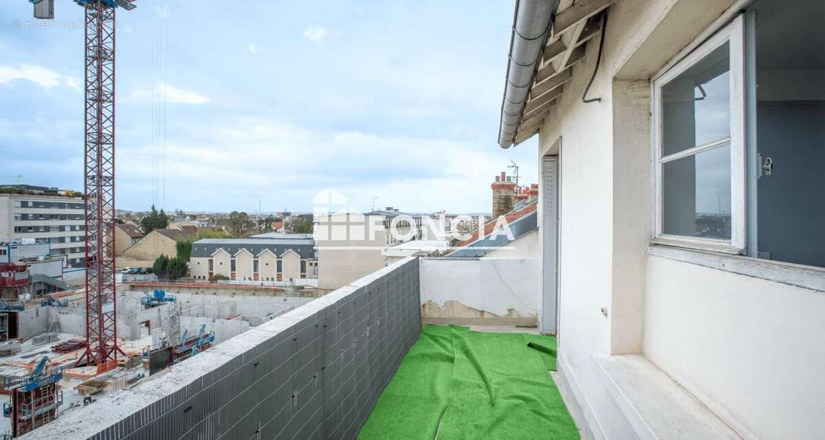 Appartement à SARTROUVILLE