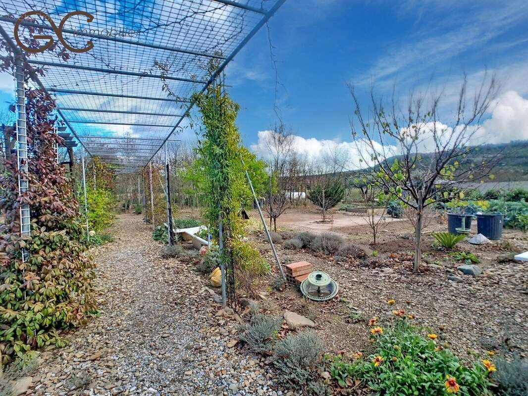 Maison à SAINT-CHINIAN