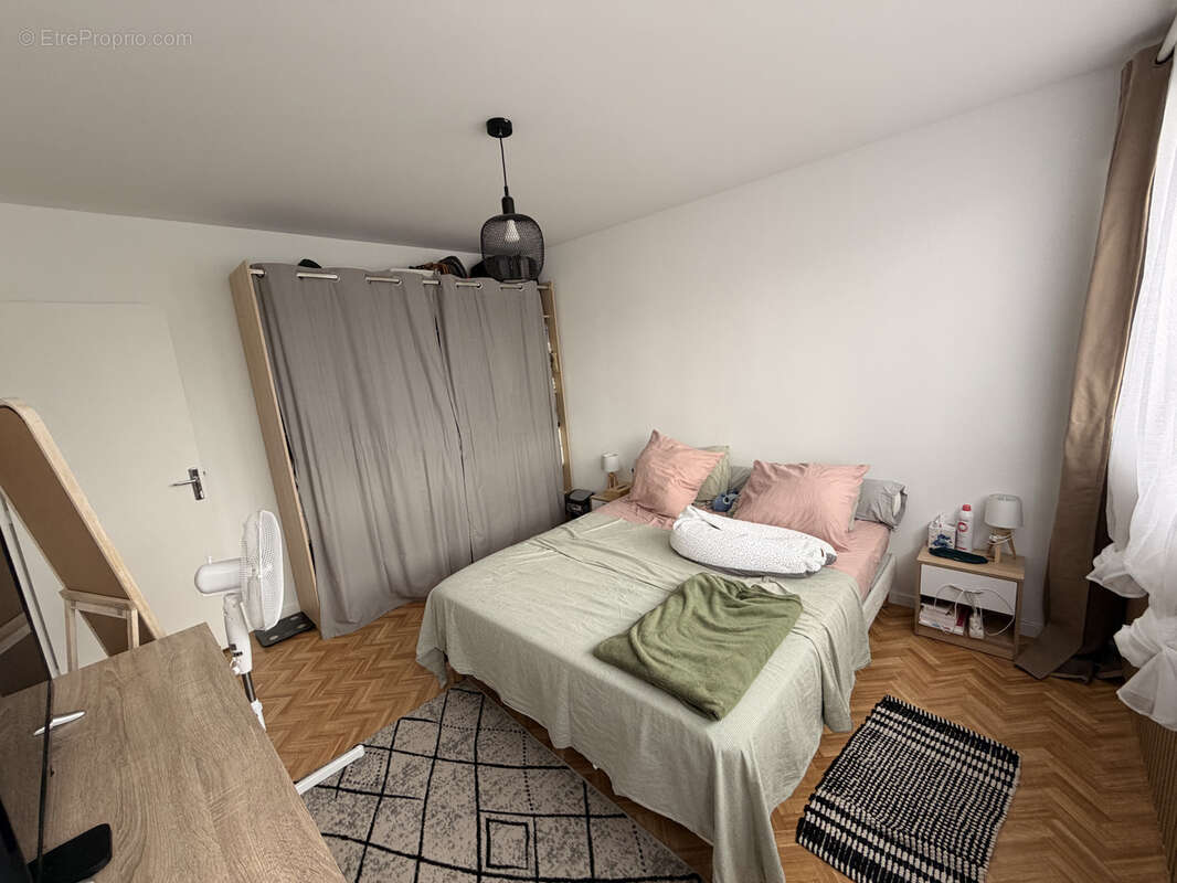 Appartement à ALLONNES