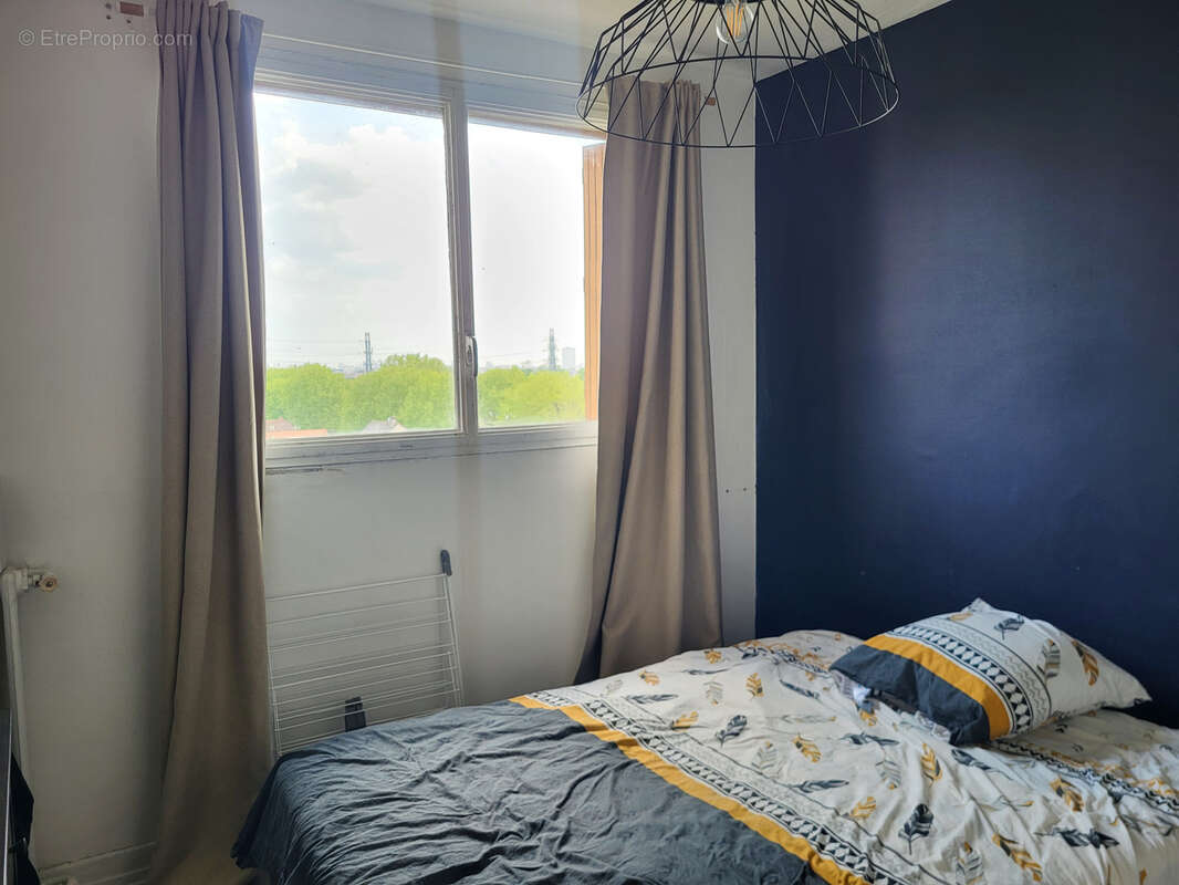 Appartement à VILLETANEUSE