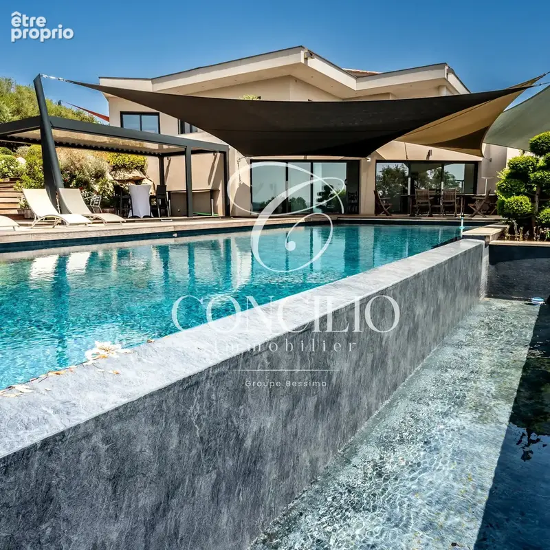 PORTO-VECCHIO - Villa contemporaine avec vue panoramique sur la baie de Saint-Cyprien - photo 2