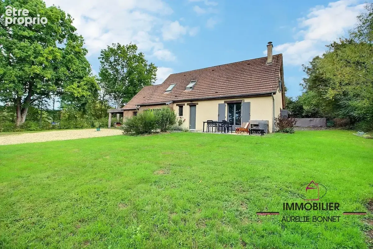 Photo Maison à Pont-L'eveque au prix de 298 000€